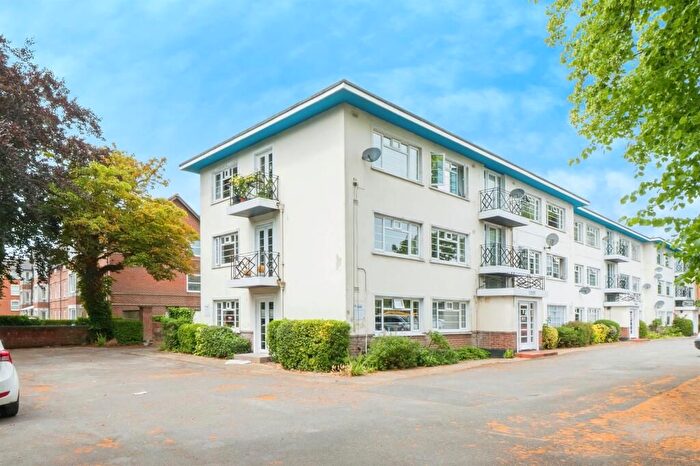 2 Bedroom Flat To Rent In Banister Grange, Banister Road, Southampton, SO15