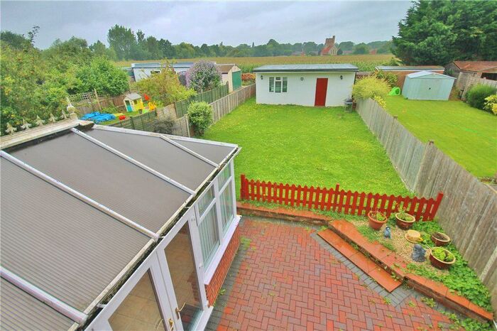 3 Bedroom Semi-Detached House To Rent In Bells Lane, Horton, Slough, Berkshire, SL3