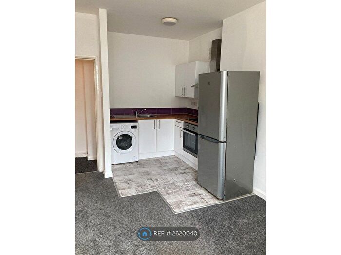 1 Bedroom Flat To Rent In Ty Naba, Clydach, Swansea, SA6