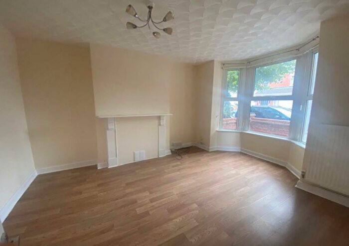 4 Bedroom Semi-Detached House To Rent In Alexandra Road, Millfield, Peterborough, PE1