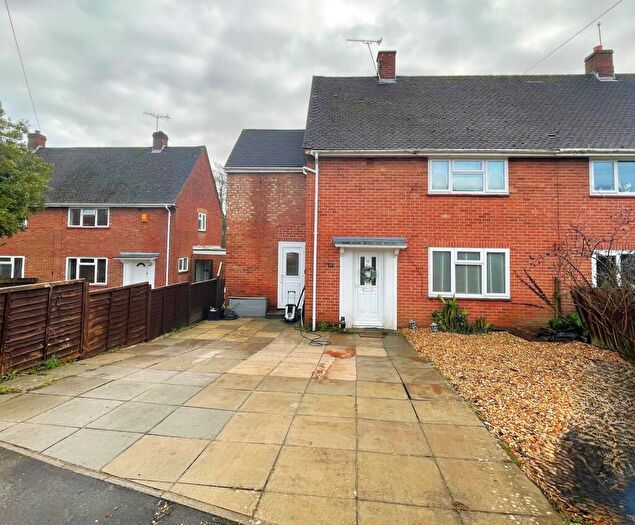 3 Bedroom Semi-Detached House For Sale In Ladycross Road, Hythe, SO45