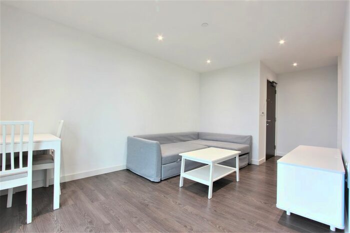 1 Bedroom Flat To Rent In Skylark Point, Newnton Close, London, N4