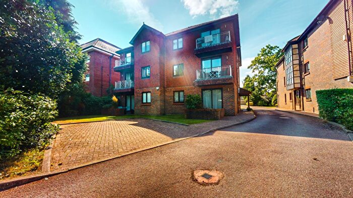 1 Bedroom Flat To Rent In Kemerton Road, Beckenham, BR3