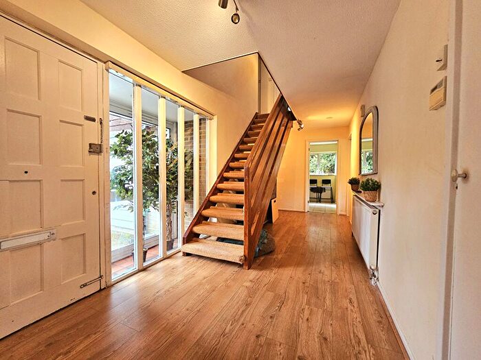 6 Bedroom Detached House To Rent In Norland Crescent, Chislehurst, BR7