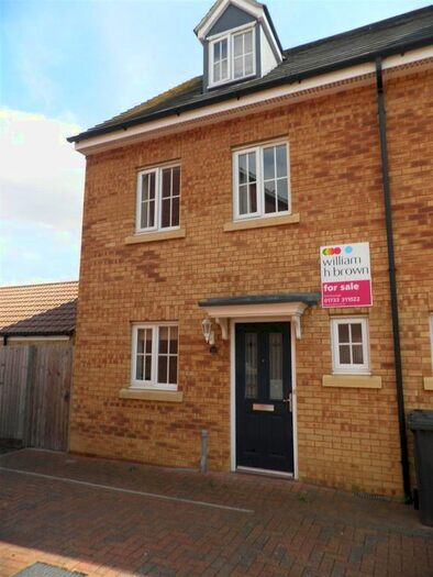 3 Bedroom Property To Rent In Wye Valley Road, Peterborough, PE2