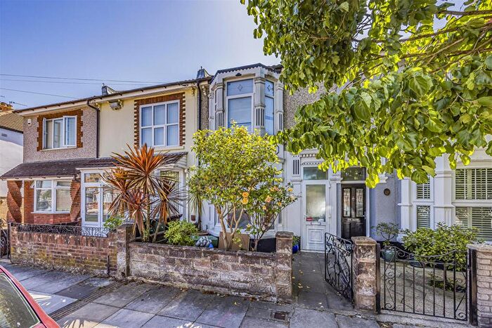 3 Bedroom Terraced House For Sale In Battenburg Avenue, Portsmouth, PO2
