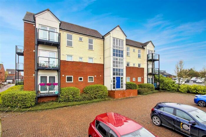 2 Bedroom Flat To Rent In East Moor Drive, Wolverton Mill, Milton Keynes, MK12
