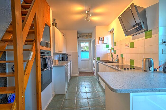 2 Bedroom Bungalow To Rent In Glen Devon, Deane Close, Knowle, Braunton, EX33