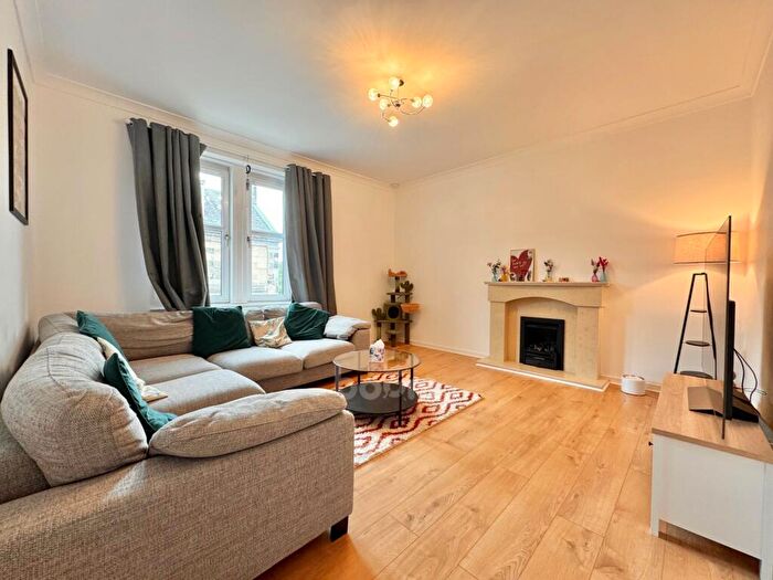 2 Bedroom Apartment For Sale In Flat /L, Main Street, Kilbirnie, KA25