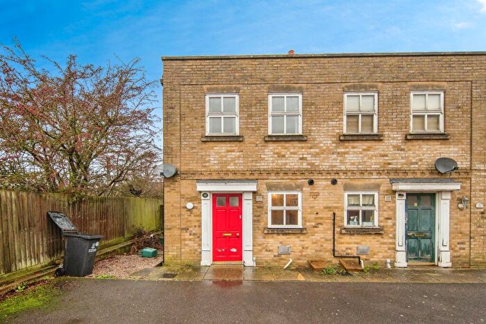 2 Bedroom Semi Detached House For Sale In Mascot Square, Colchester, CO4