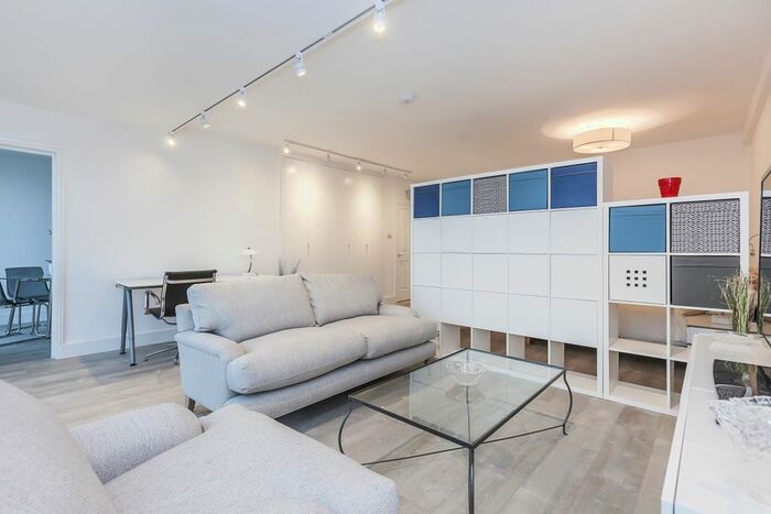 Studio To Rent In New Compton Street, London, WC2H