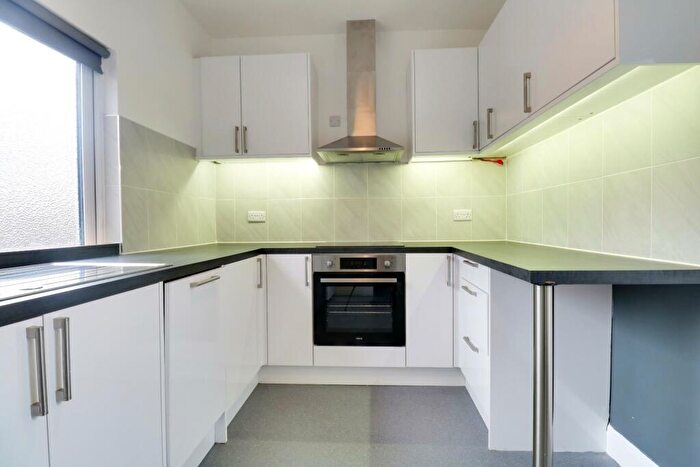 2 Bedroom Apartment To Rent In Park Road, Dartford, Kent, DA1