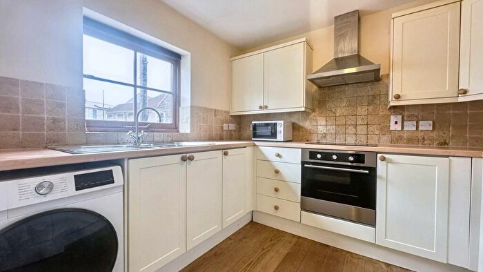 3 Bedroom Detached House To Rent In Allington Road, Bristol, BS3