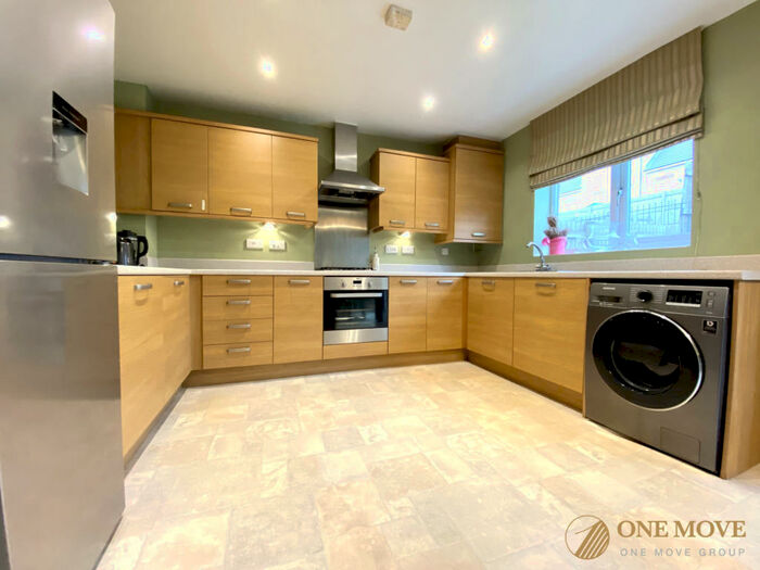 3 Bedroom Semi-Detached House To Rent In Christie Lane, Salford, M7