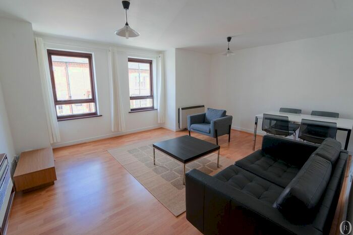 2 Bedroom Flat To Rent In Portland Road, Clarendon Park, Leicester, LE2