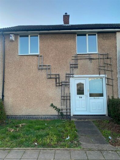 3 Bedroom Semi-Detached House To Rent In Marlcroft, Willenhall, Coventry, CV3