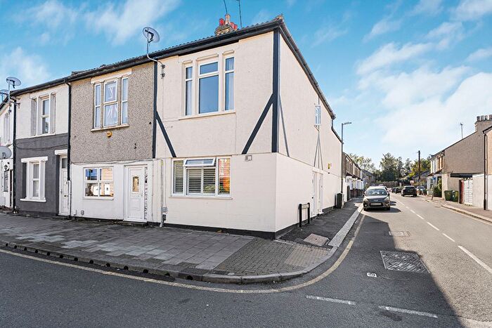 1 Bedroom Flat For Sale In West Street, Erith, DA8