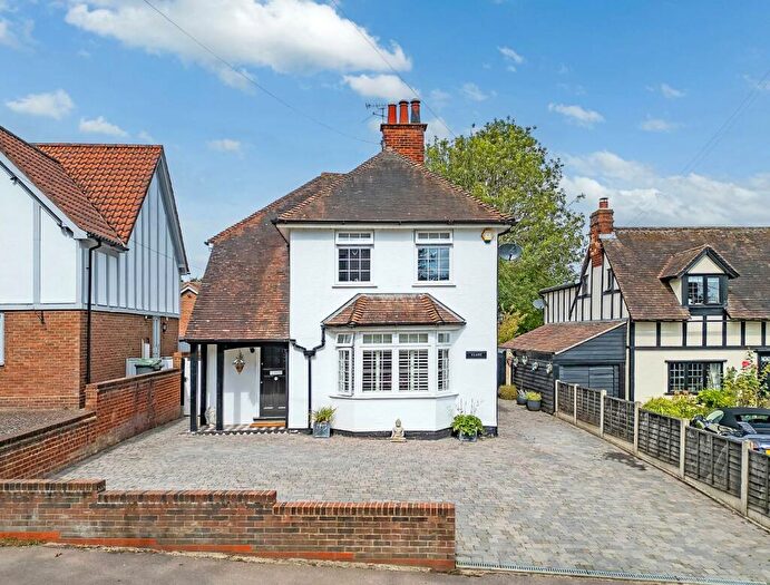 4 Bedroom Detached House For Sale In Braintree Road, Dunmow, CM6