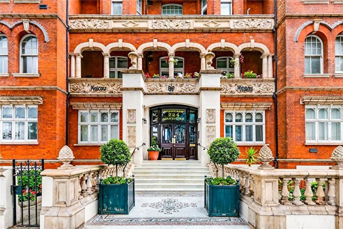 1 Bedroom Flat To Rent In Cromwell Road, Earls Court, SW5