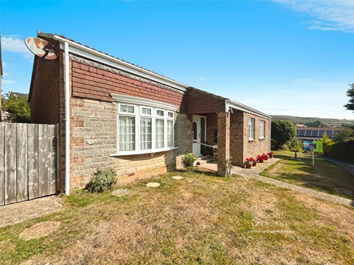3 Bedroom Bungalow For Sale In Ashley Way, Brighstone, Newport, PO30