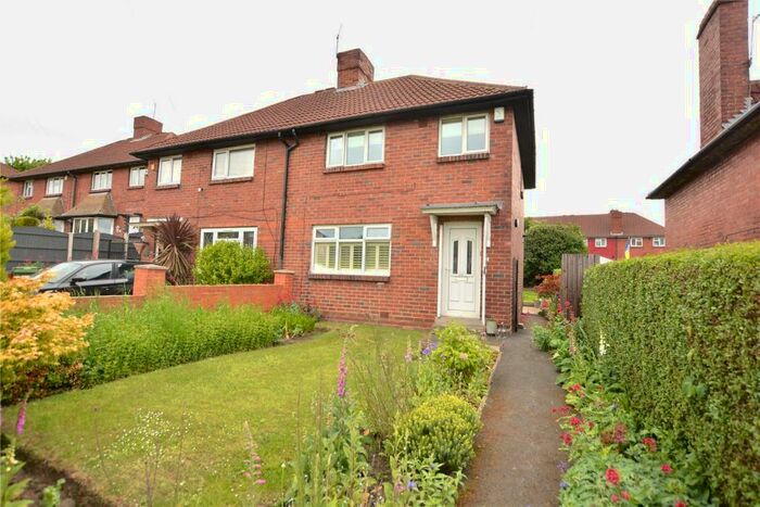 3 Bedroom Terraced House For Sale In Scott Hall Road, Leeds, West Yorkshire, LS7