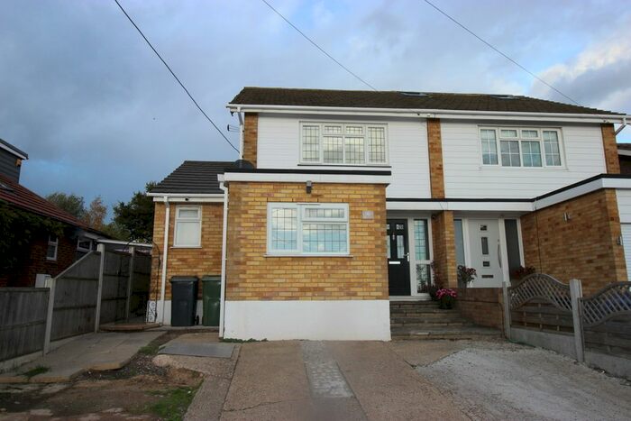 4 Bedroom Semi-Detached House To Rent In Cumberland Avenue, Benfleet SS7
