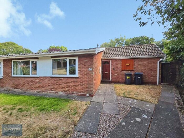 2 Bedroom Bungalow For Sale In Clover Drive, Birmingham, B32