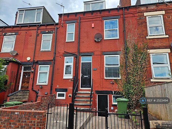 2 Bedroom Terraced House To Rent In Vinery Place, Leeds, LS9