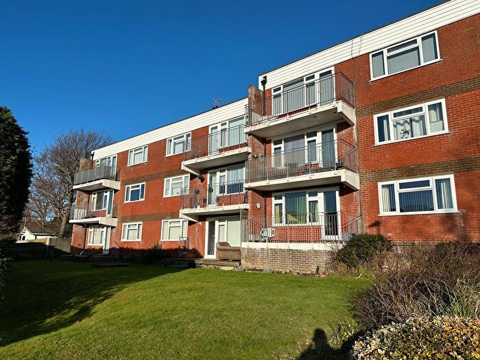 2 Bedroom Flat To Rent In Brampton Avenue, Bexhill-On-Sea, TN39