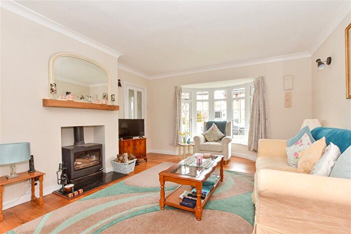 4 Bedroom Detached House For Sale In Southgate Road, Tenterden, Kent, TN30