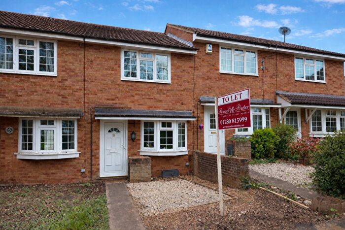 2 Bedroom Terraced House To Rent In Redshaw Close, Buckingham, MK18