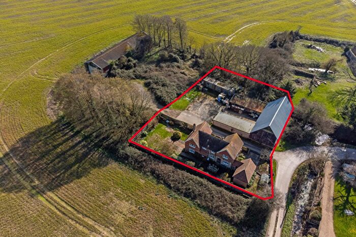 4 Bedroom Detached House For Sale In Lower Bognor Road, Chichester, PO20