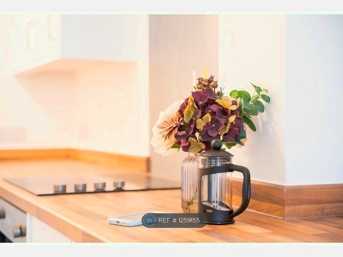 1 Bedroom Flat To Rent In St. Georges Place, Cheltenham GL50