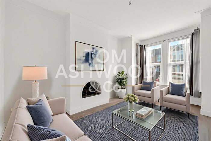 2 Bedroom Flat For Sale In Ingleby Road, Ilford, IG1