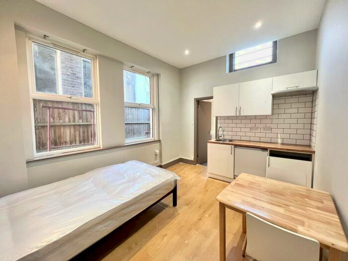 Studio To Rent In Fordwych Road, NW2