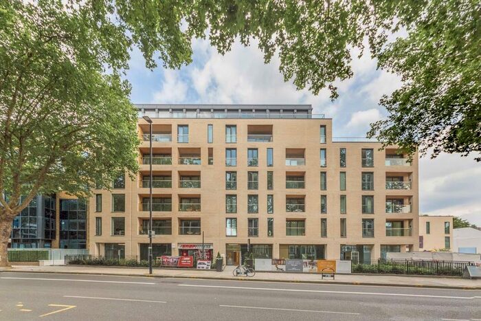 1 Bedroom Flat To Rent In Chiswick High Road, London, W4