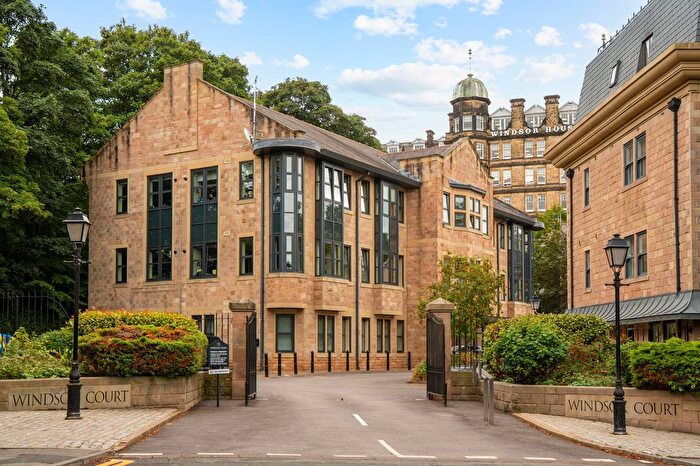 2 Bedroom Flat For Sale In Clarence Drive, Harrogate, HG1