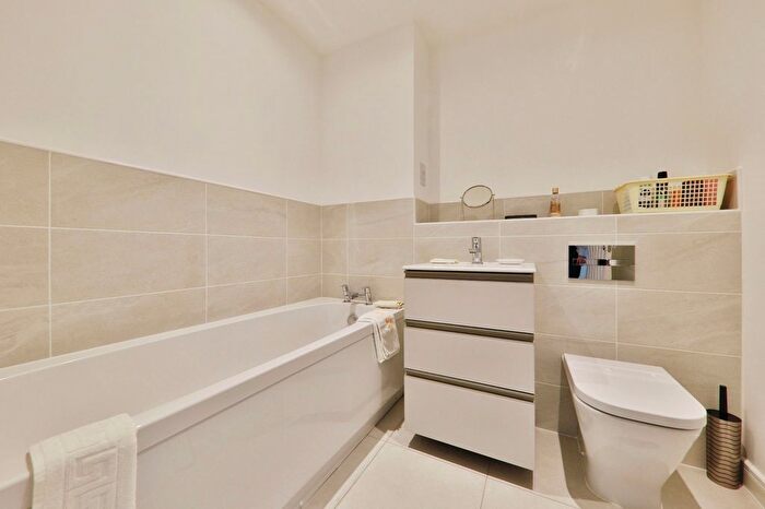2 Bedroom Detached Bungalow For Sale In Walmsley Dene, Welton, Brough, East Riding Of Yorkshire, HU15