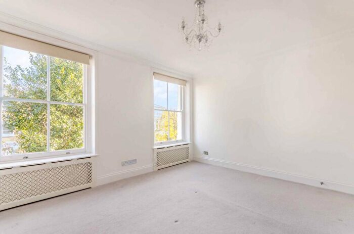 2 Bedroom Flat To Rent In Ardleigh Road, Islington, London, N1