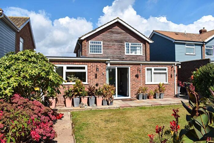 4 Bedroom Detached House For Sale In Pinewood Road, Hordle, Lymington, Hampshire, SO41