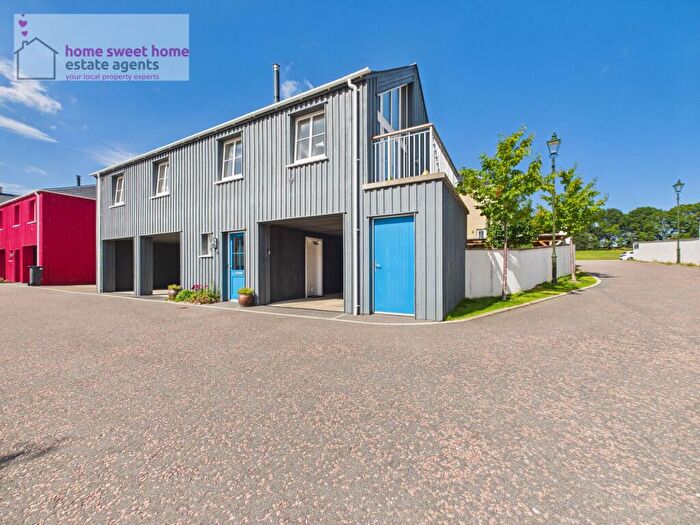 2 Bedroom Apartment For Sale In Bishops Hill Court, Tornagrain, IV2
