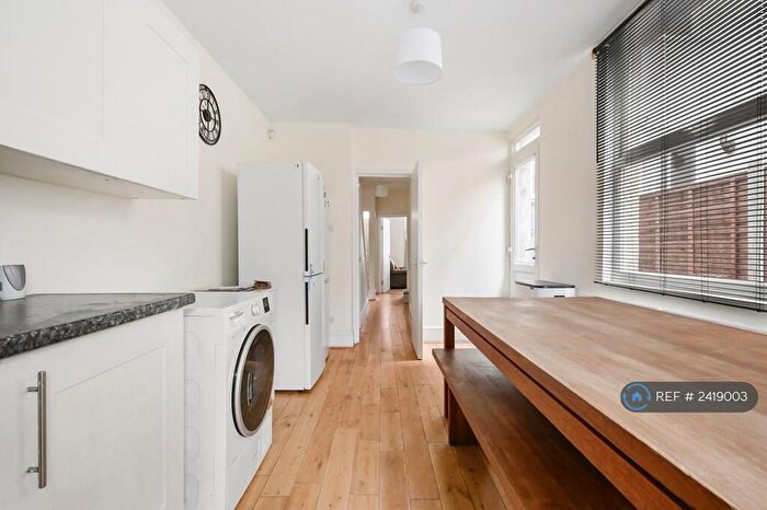 4 Bedroom Terraced House To Rent In Swinnerton Street, Homerton Hackney East London, E9