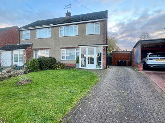 3 Bedroom Semi Detached House For Sale In St. Augustin Way, Daventry, NN11