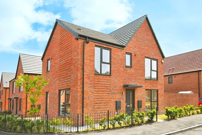 3 Bedroom Detached House For Sale In Woodcote Way, Walton, Chesterfield, S40