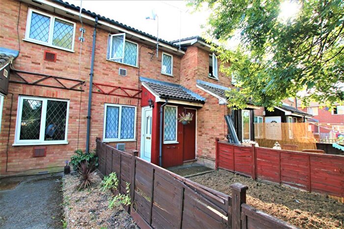 1 Bedroom Terraced House For Sale In Colnbrook, SL3
