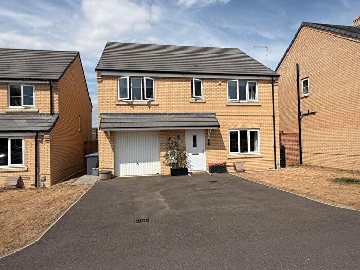 5 Bedroom Detached House For Sale In Cowpasture Drive, Felixstowe, IP11