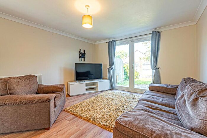 2 Bedroom Terraced House For Sale In Windsor Road, Pitstone, LU7