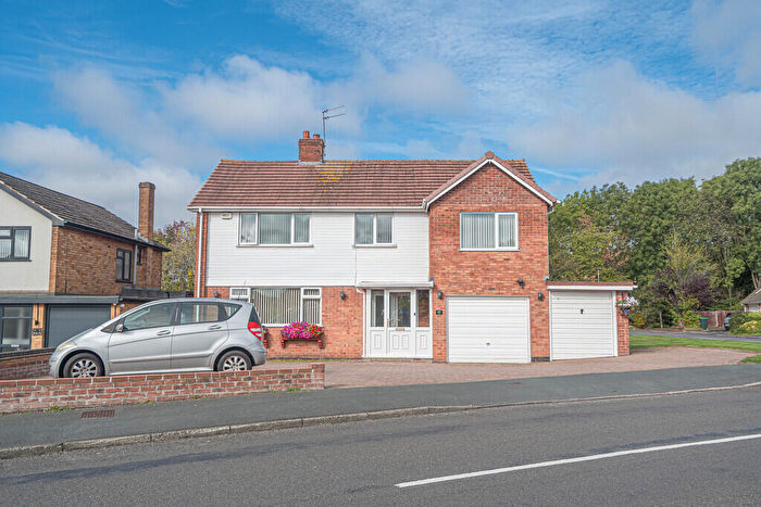 4 Bedroom Detached House For Sale In Longleat, Great Barr, Birmingham, B43