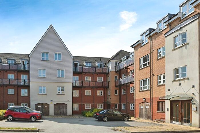 2 Bedroom Flat For Sale In River View, Northampton, NN4