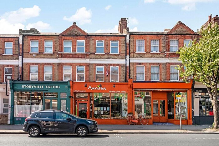 3 Bedroom Flat For Sale In Honor Oak Park, Forest Hill, London, SE23